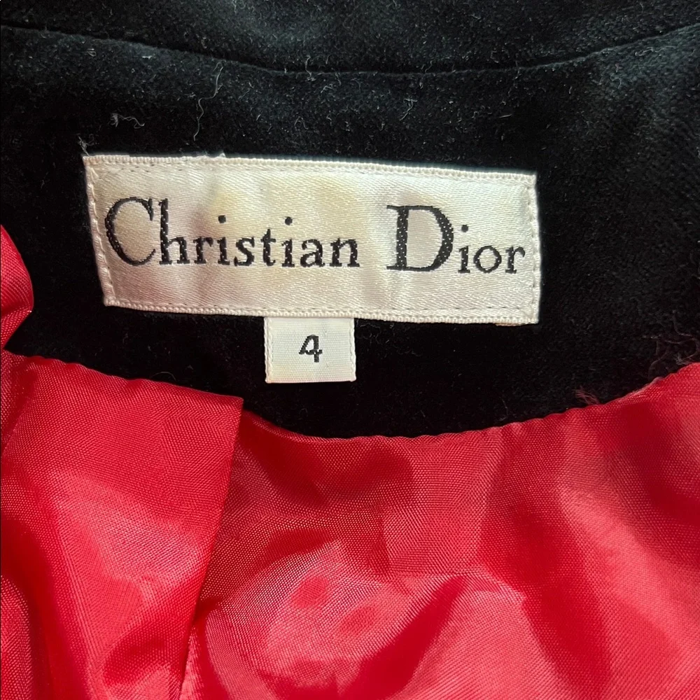 Vintage Christian Dior Red Women's Wool and Velvet Blazer - Picture 13 of 14